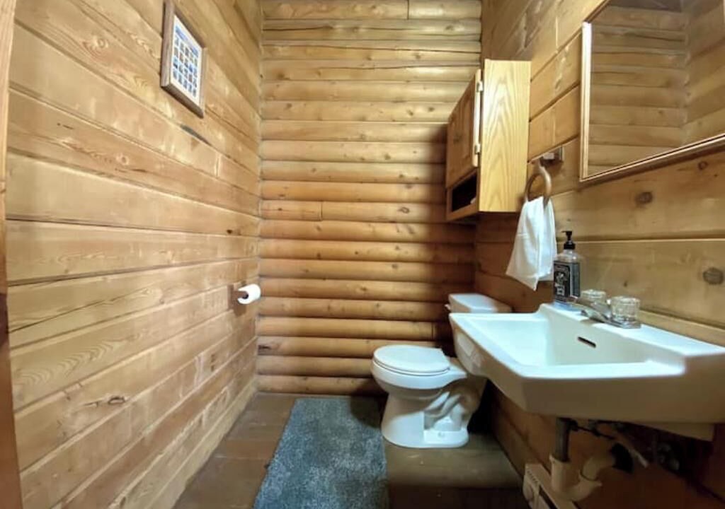 Photo of Bathroom in Ririe