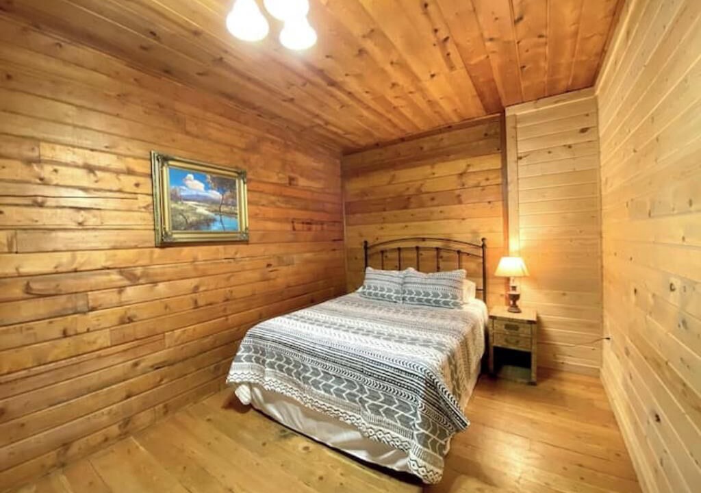 Photo of Bedroom in Ririe