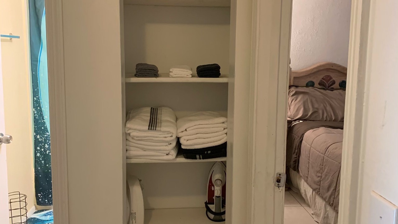 Photo of Bedroom in Lauderhill