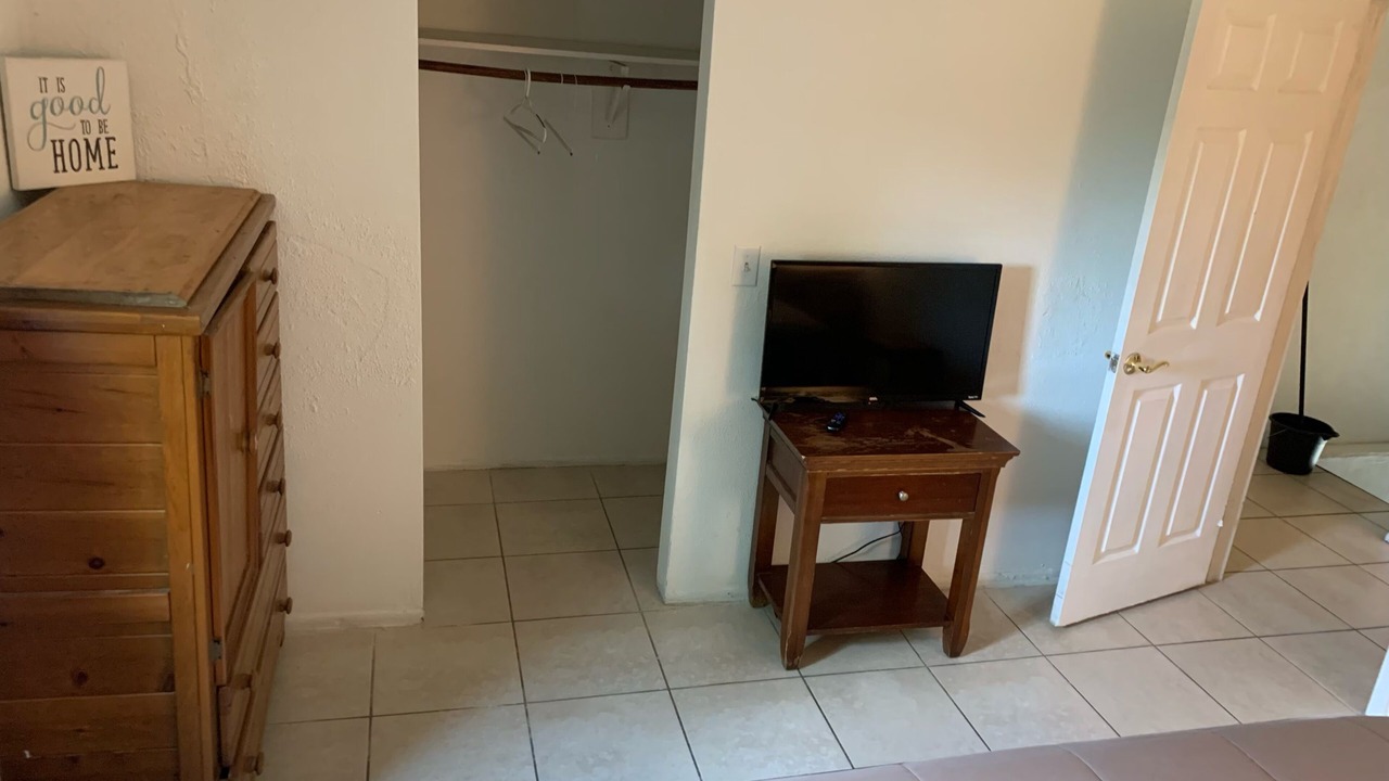 Photo of Bedroom in Lauderhill