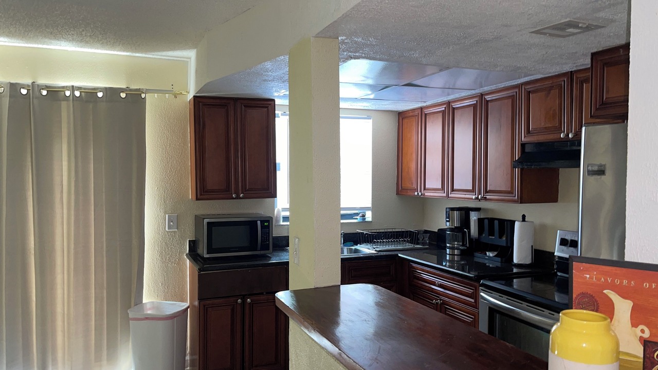 Photo of Kitchen in Lauderhill