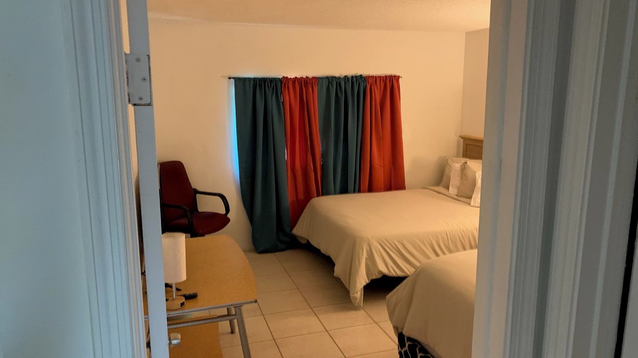 Photo of Bedroom in Lauderhill