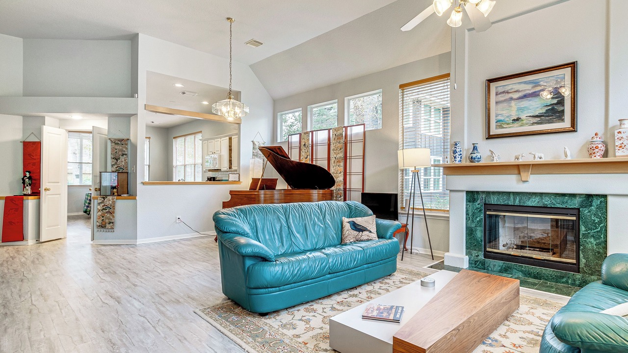 Photo of Livingroom in Indian Springs