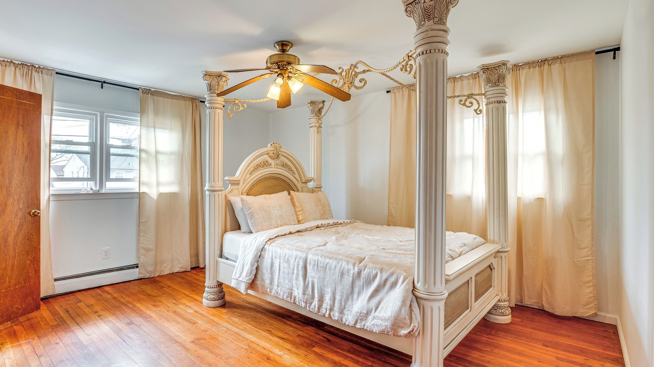 Photo of Others in Vauxhall