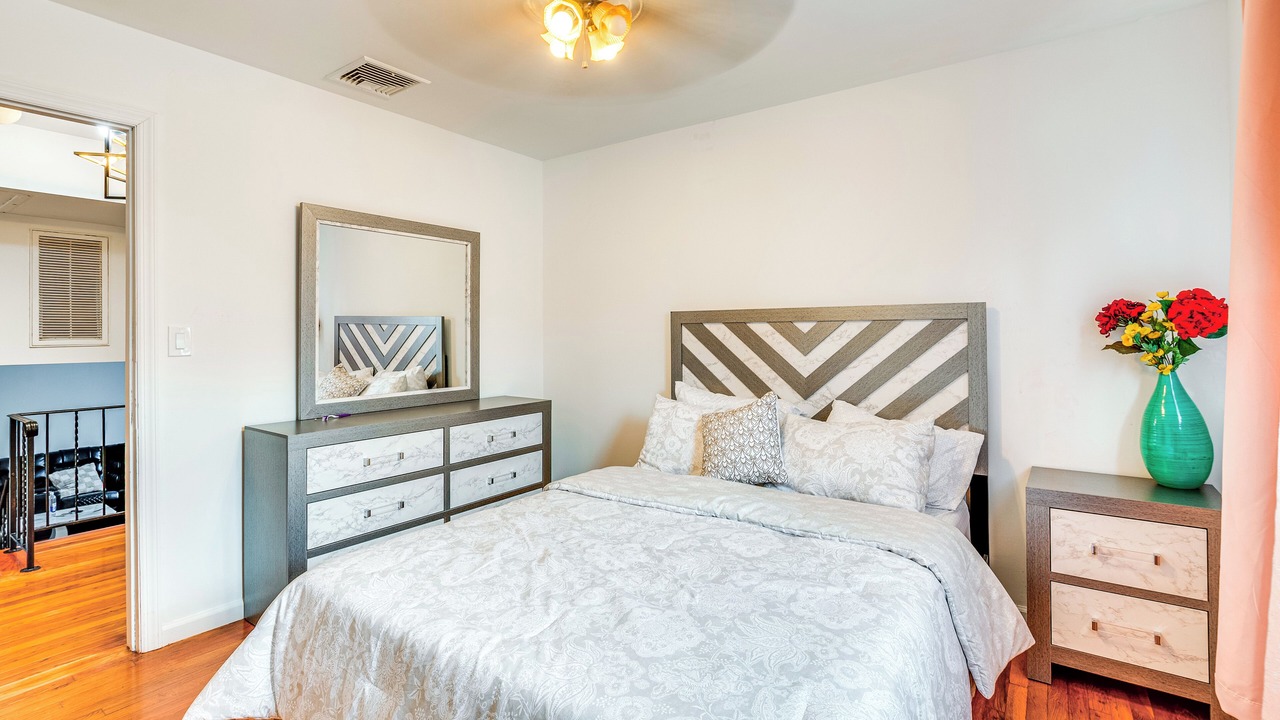 Photo of Bedroom in Vauxhall