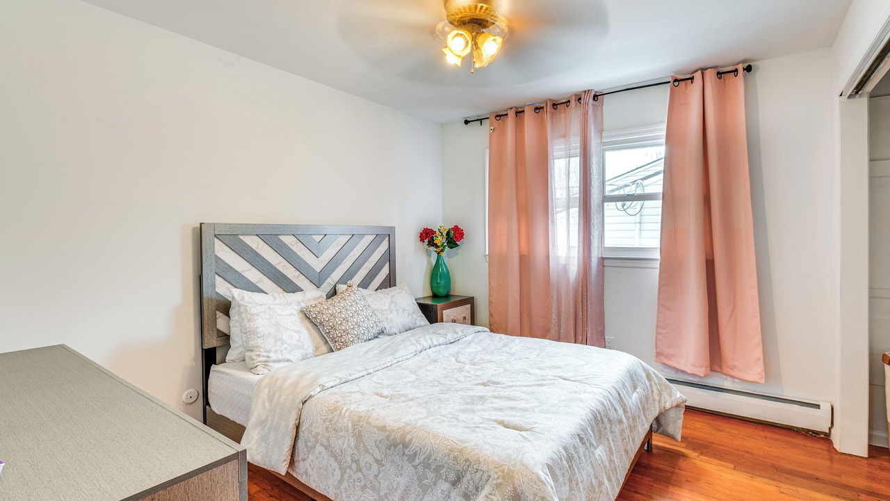 Photo of Others in Vauxhall