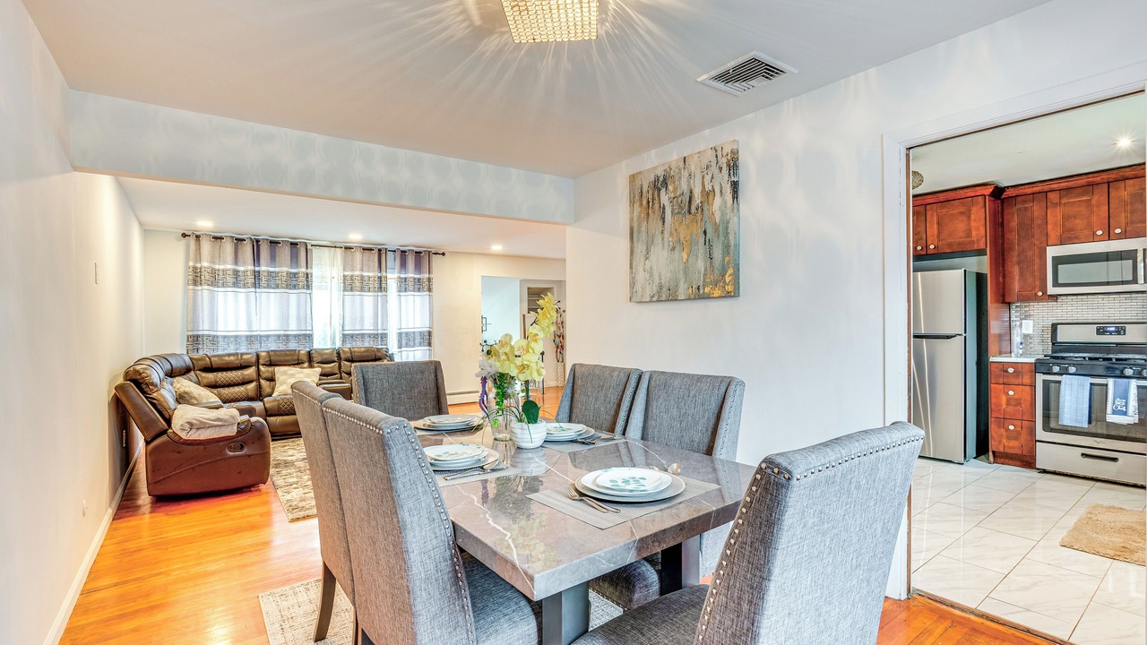 Photo of Others in Vauxhall