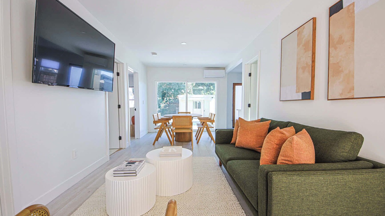 Photo of Livingroom in Mid City