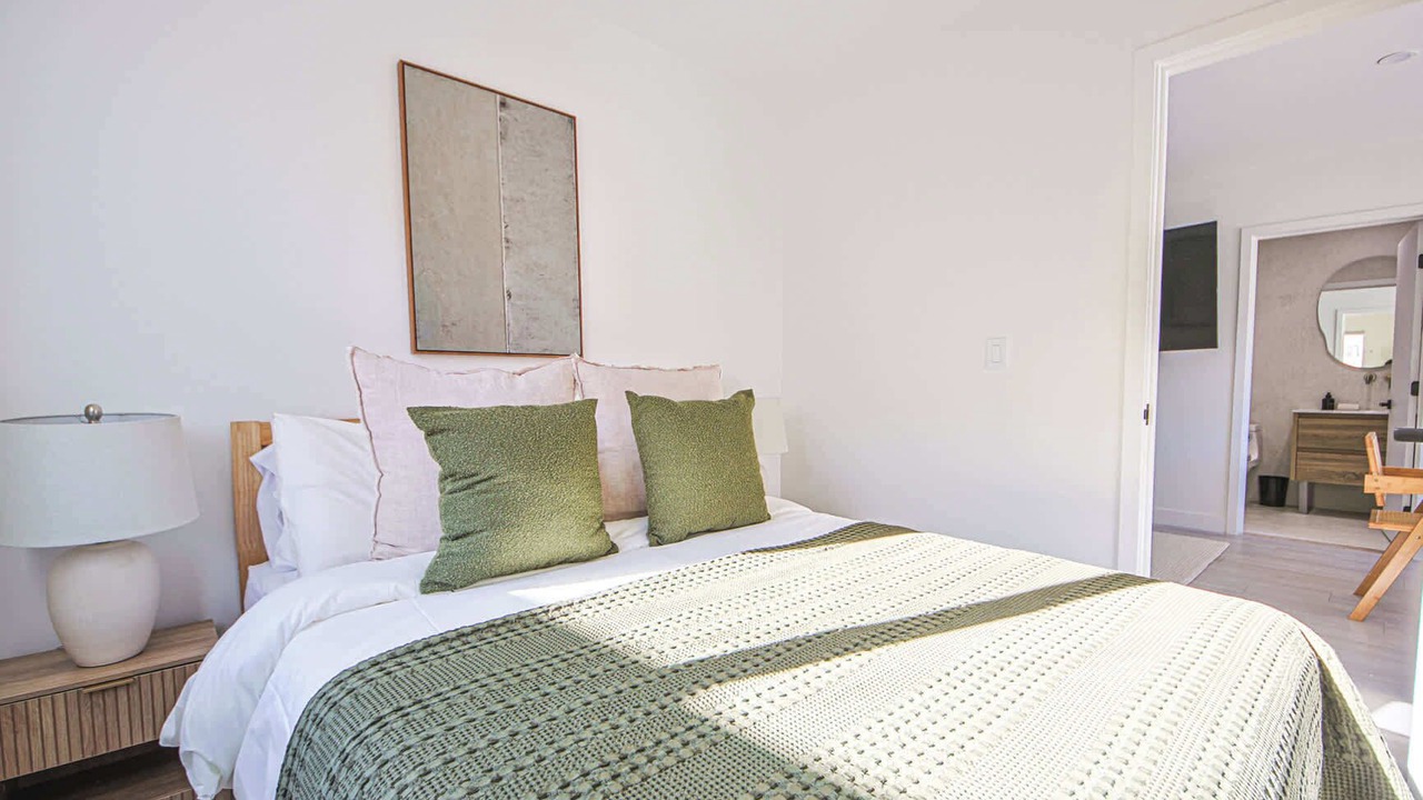 Photo of Bedroom in Mid City