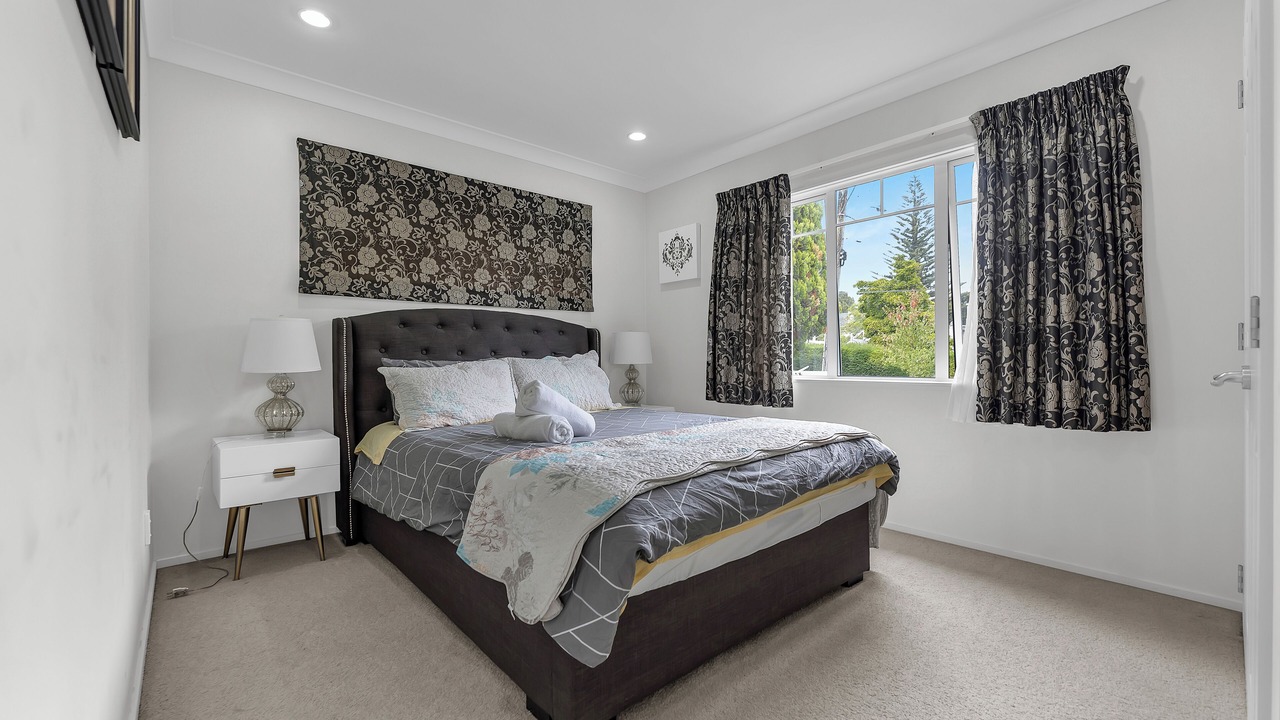 Photo of Bedroom in Epsom