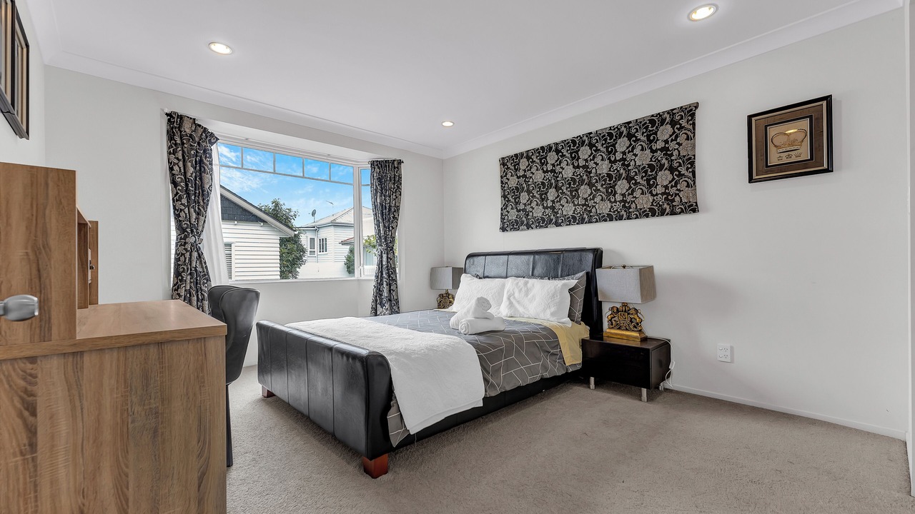 Photo of Bedroom in Epsom