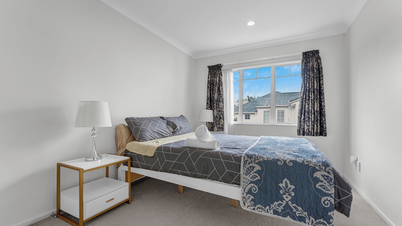 Photo of Bedroom in Epsom