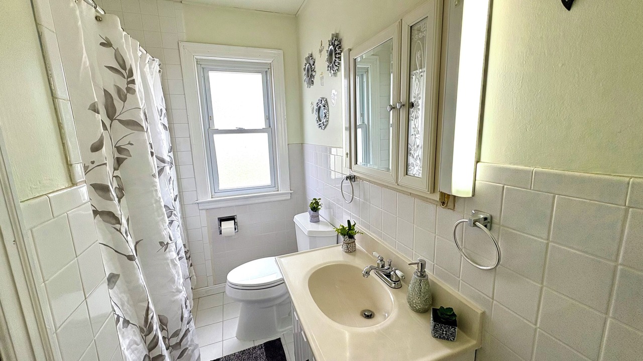 Photo of Bathroom in Weldon Spring Heights