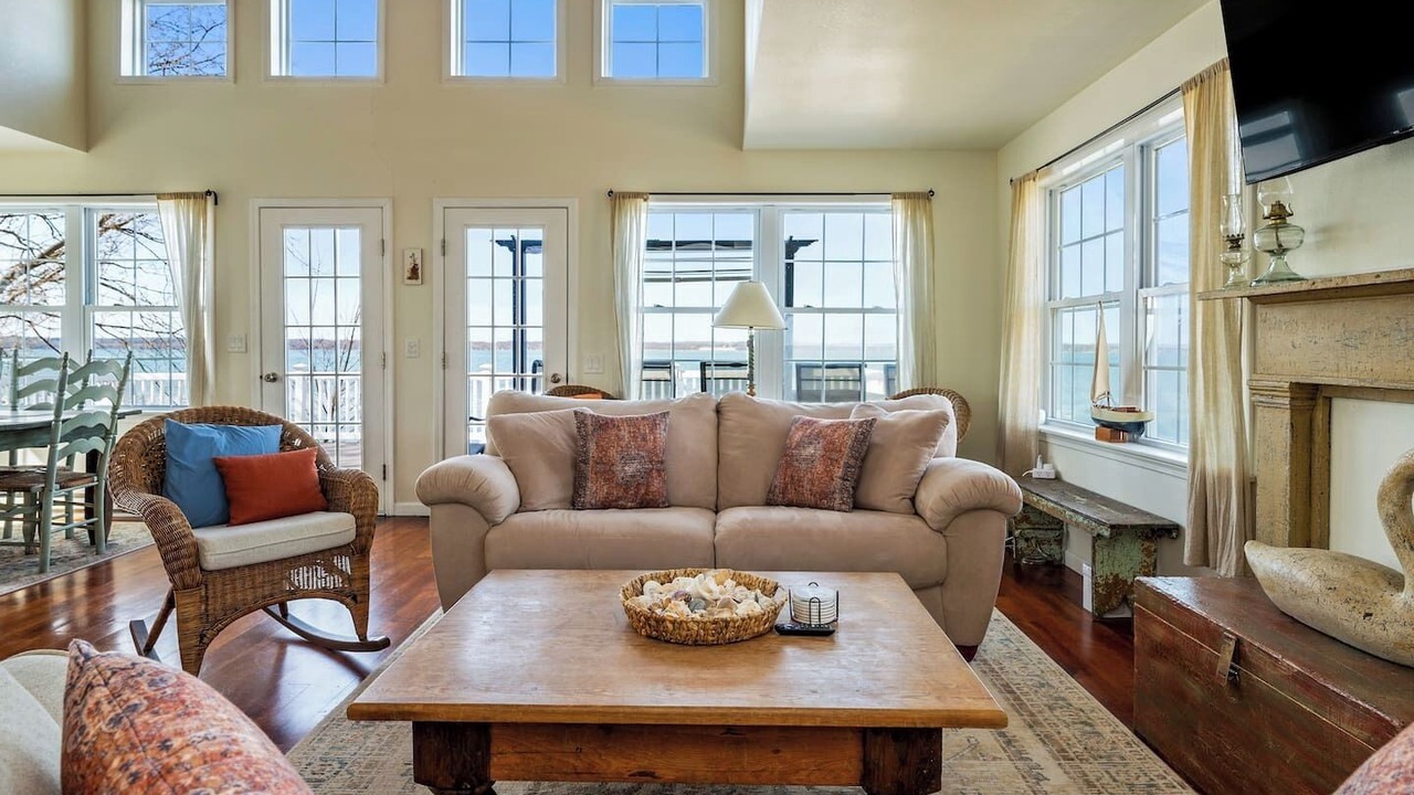 Photo of Outdoor in Cayuga