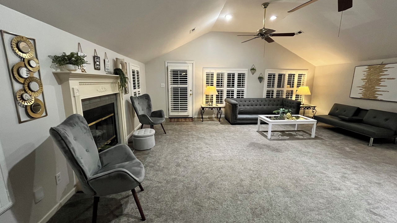 Photo of Livingroom in Weldon Spring Heights