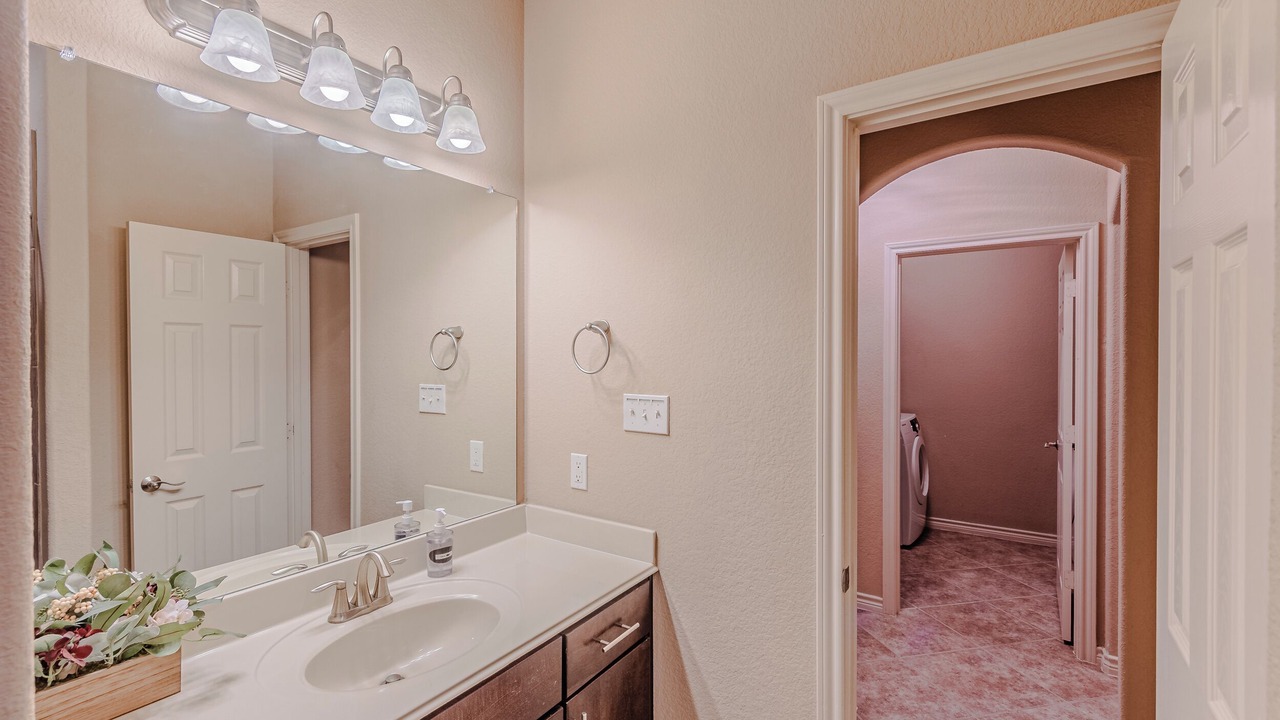 Photo of Bathroom in The Colony