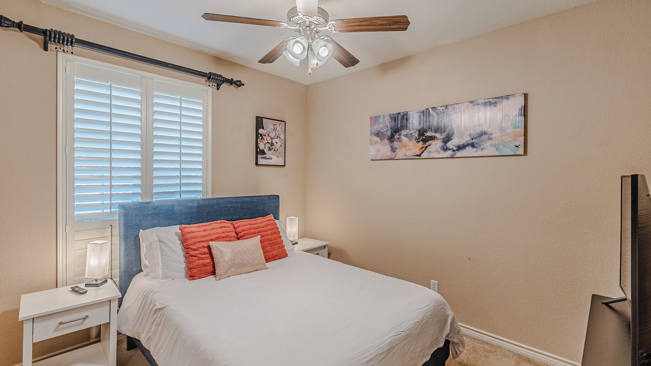 Photo of Bedroom in The Colony