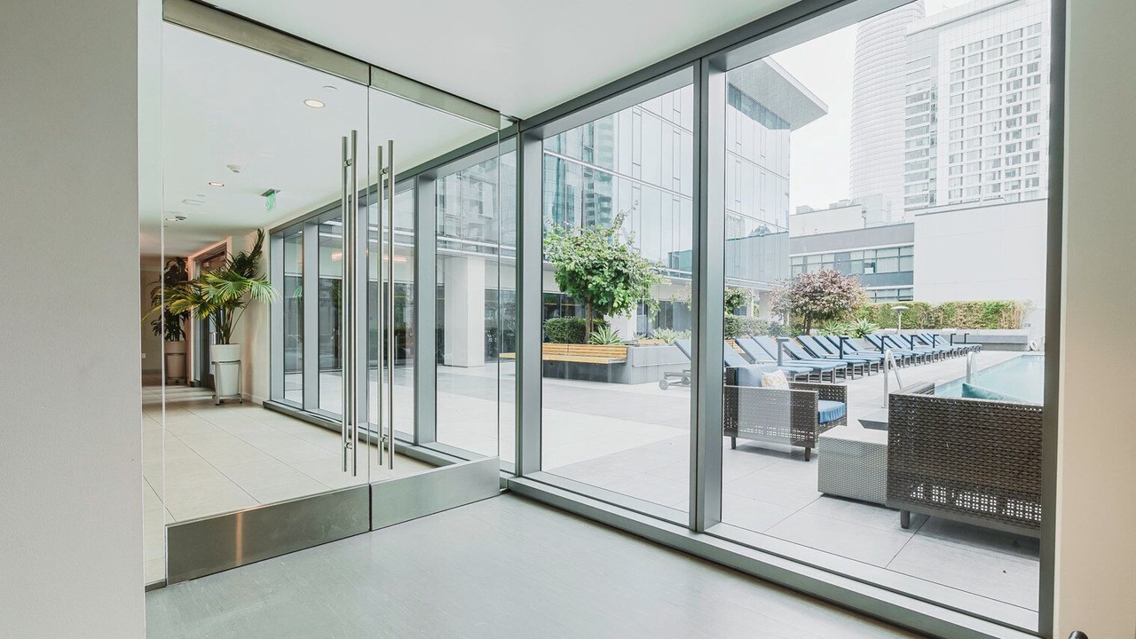 Photo of Others in Rincon Hill