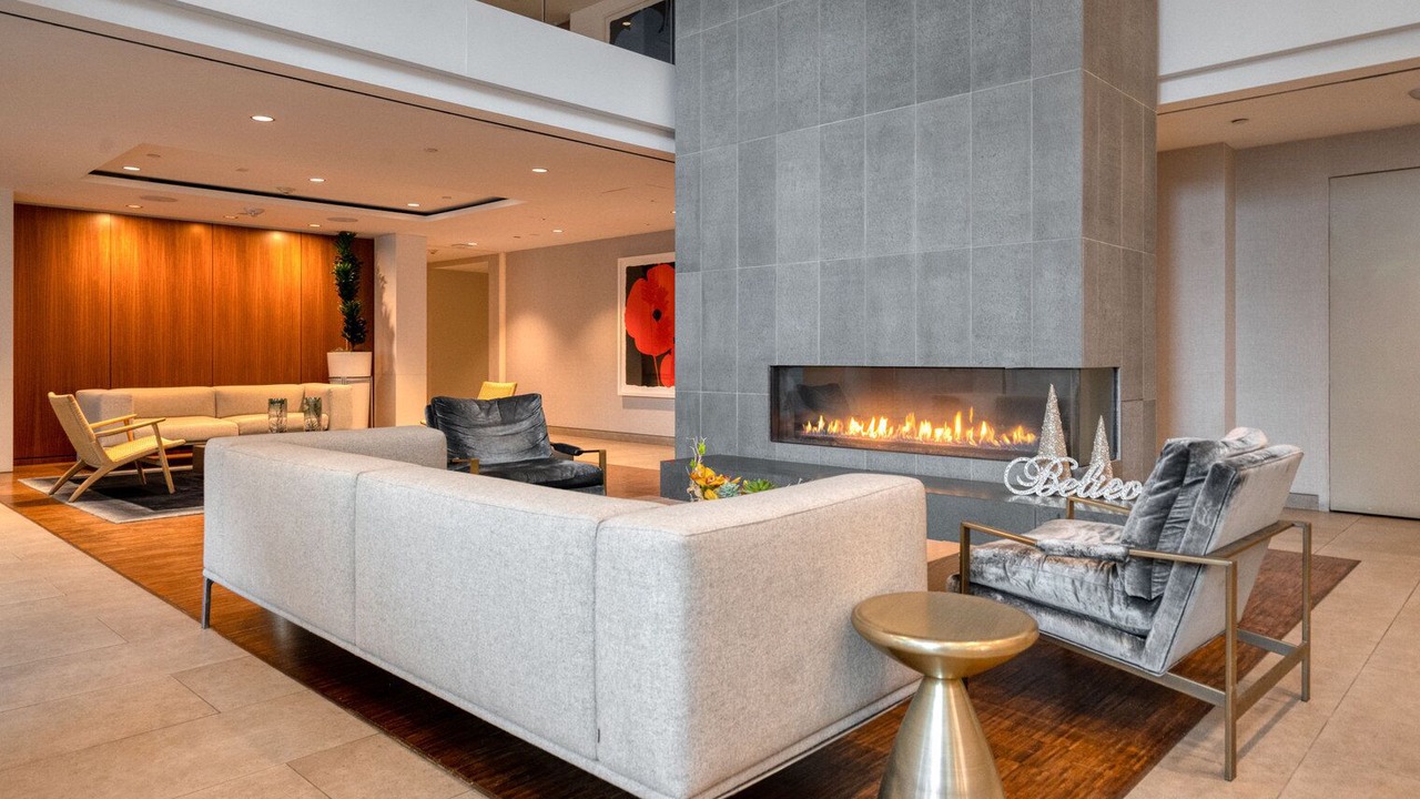 Photo of Others in Rincon Hill