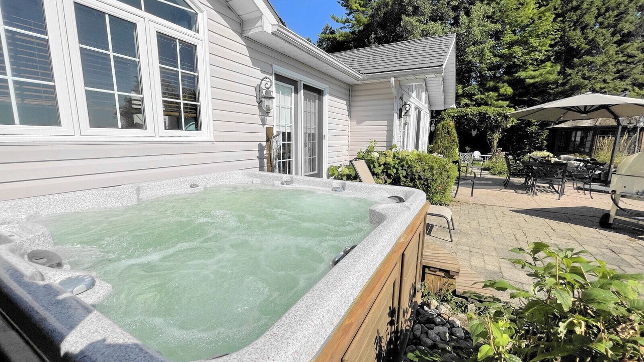 Photo of Patio Balcony in Head Lake
