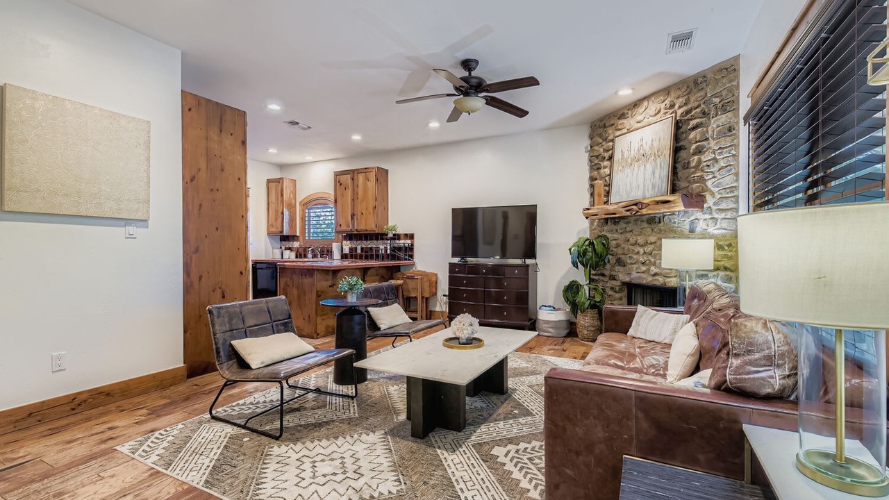 Photo of Livingroom in Austin