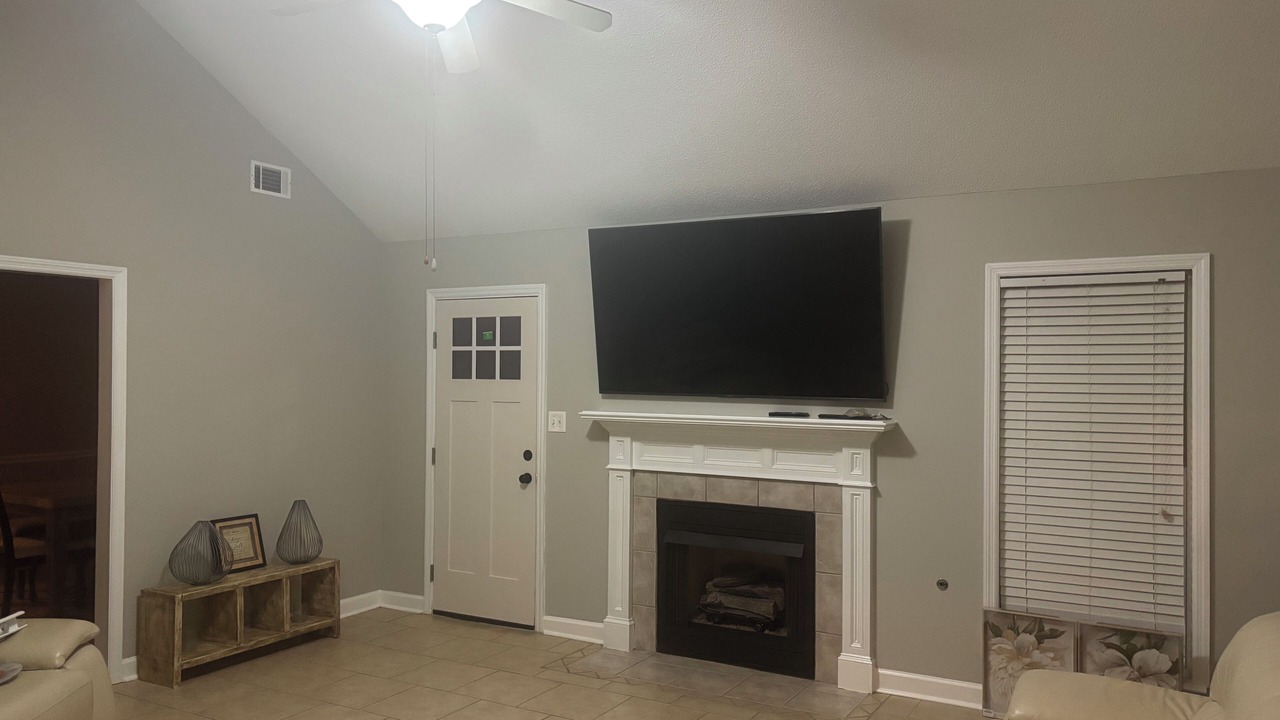 Photo of Livingroom in Gracewood
