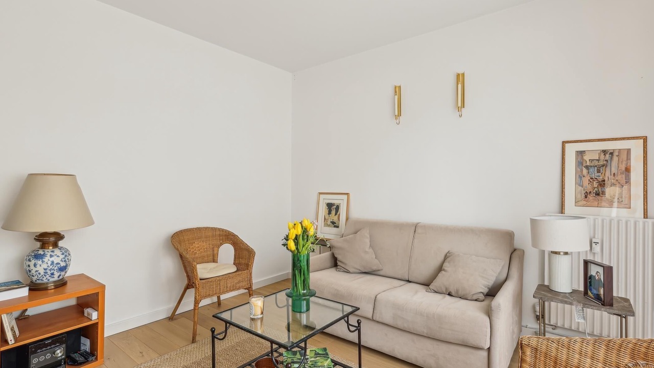 Photo of Livingroom in Quartier de l'Ecole-Militaire