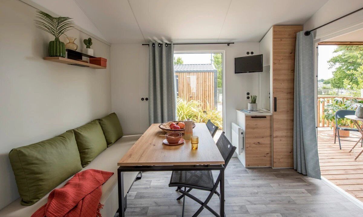 Photo of Livingroom in Louvie Juzon