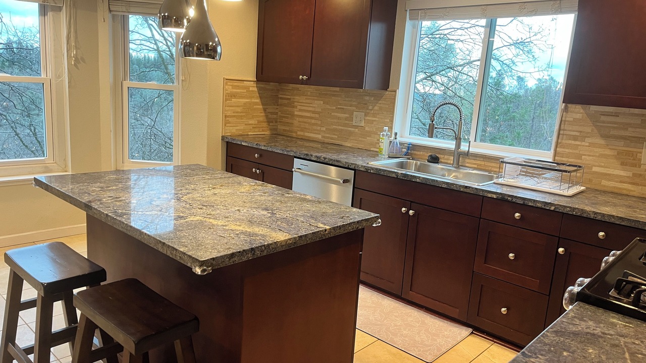 Photo of Kitchen in Alta Sierra