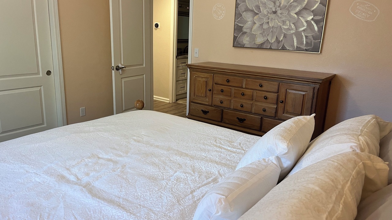 Photo of Bedroom in Alta Sierra