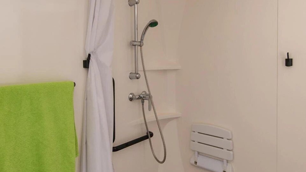 Photo of Bathroom in Saint-Rome-de-Tarn
