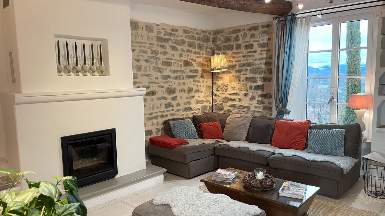 Photo of Livingroom in Aiglun