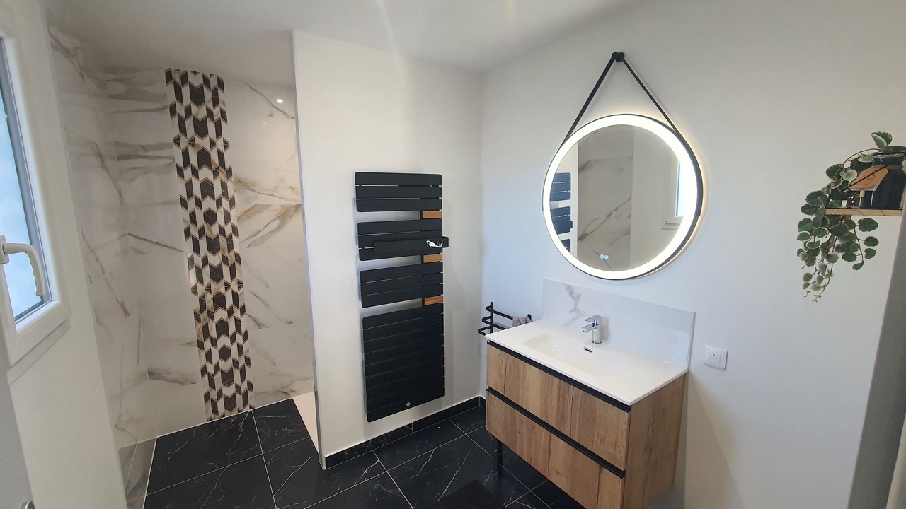 Photo of Bathroom in Guecelard