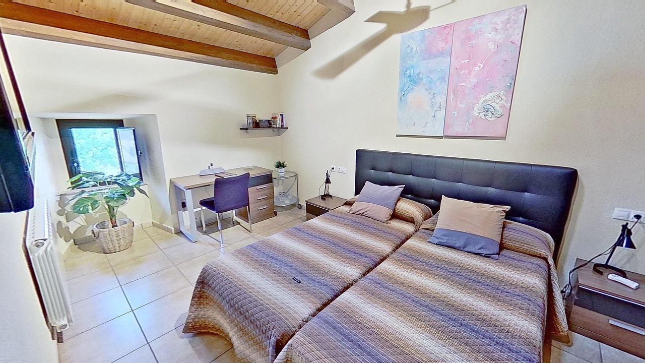 Photo of Bedroom in Malla