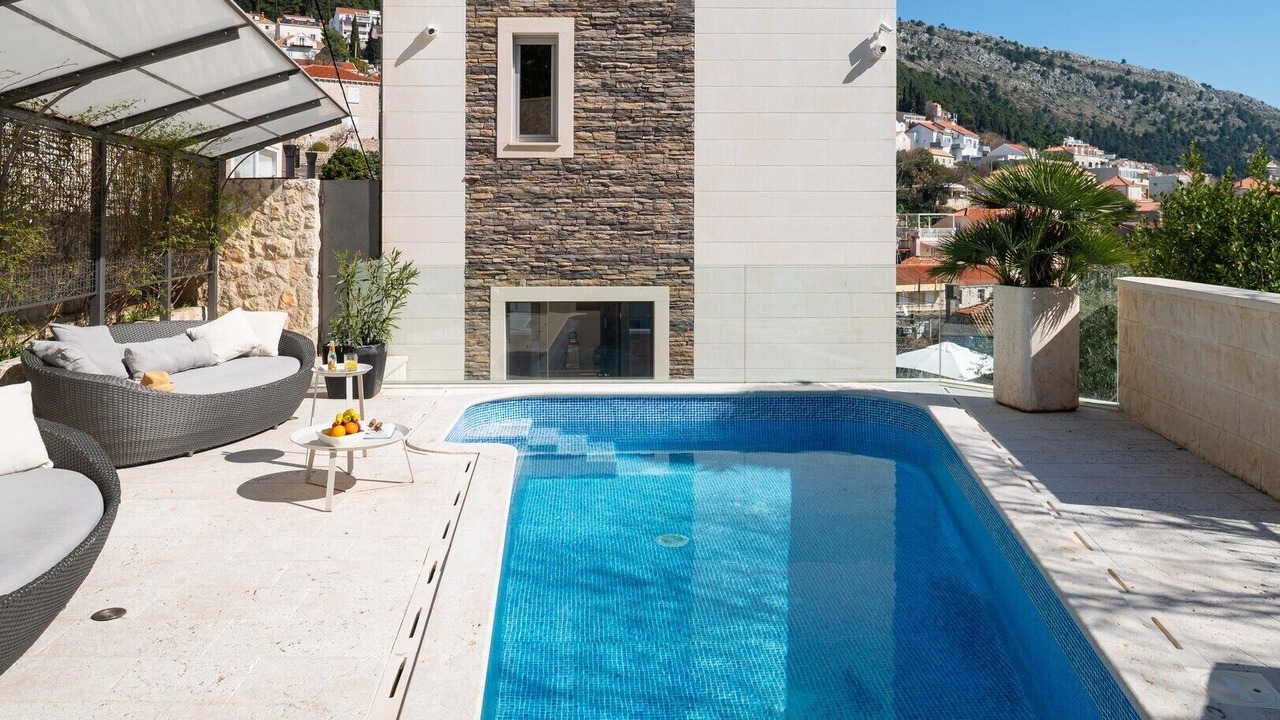 Photo of Outdoor in Pile