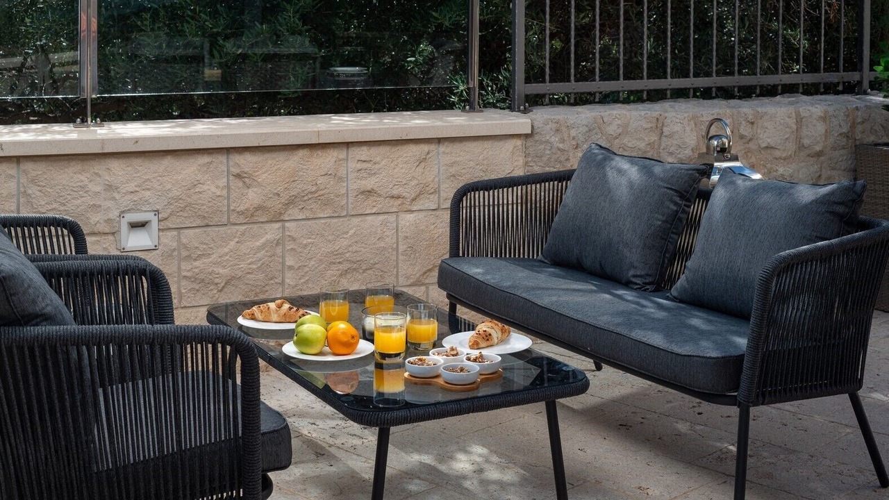 Photo of Outdoor in Pile