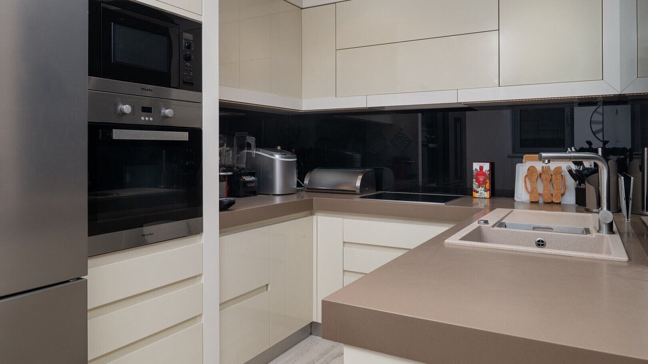 Photo of Kitchen in Pile