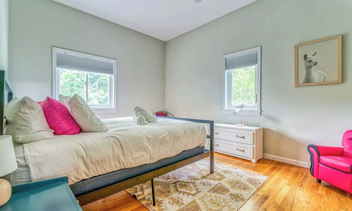 Photo of Bedroom in Hurley