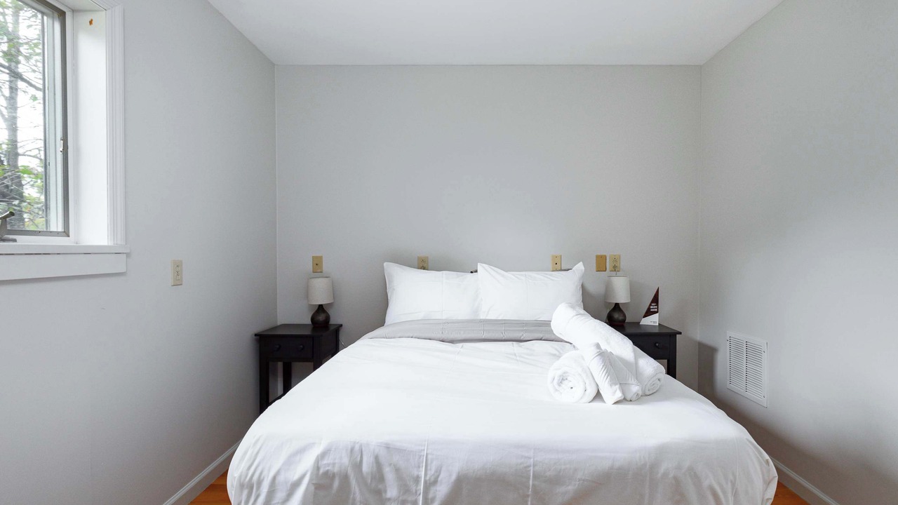 Photo of Bedroom in Hurley