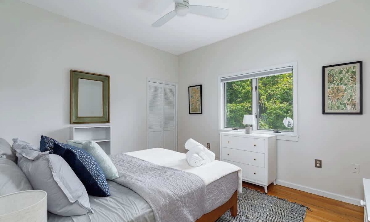 Photo of Bedroom in Hurley