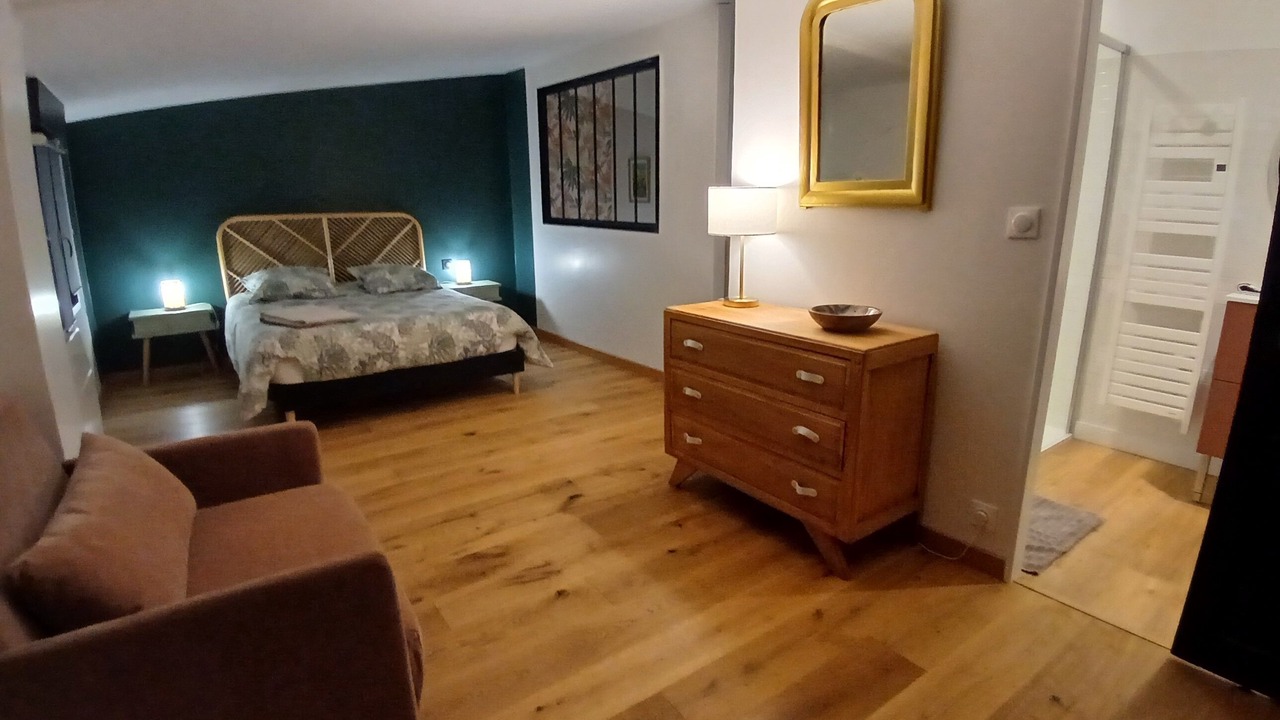 Photo of Bedroom in North district
