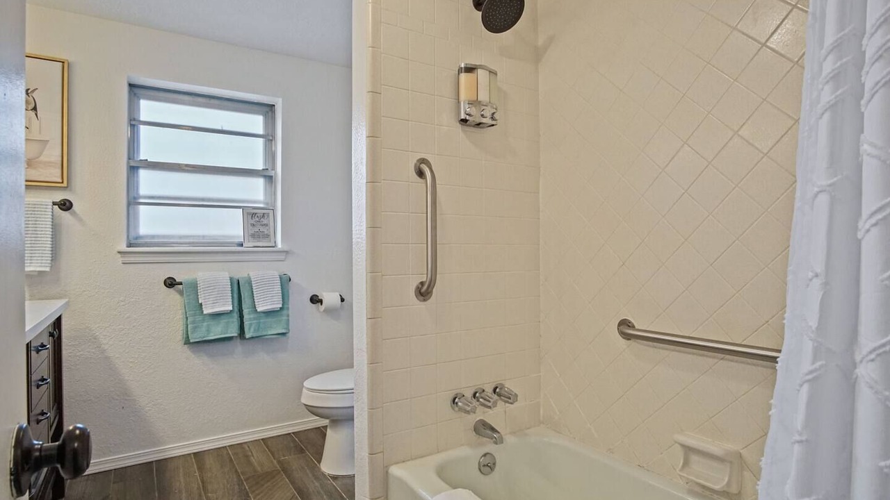 Photo of Bathroom in Norman