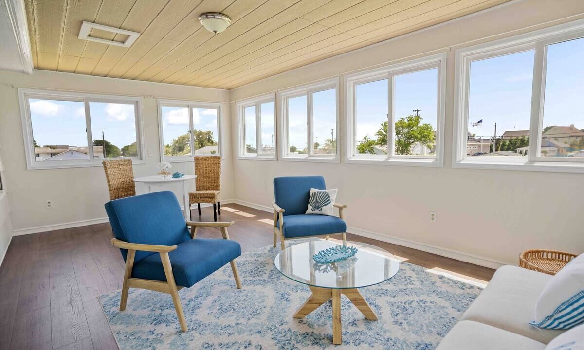 Photo of Livingroom in Point Judith