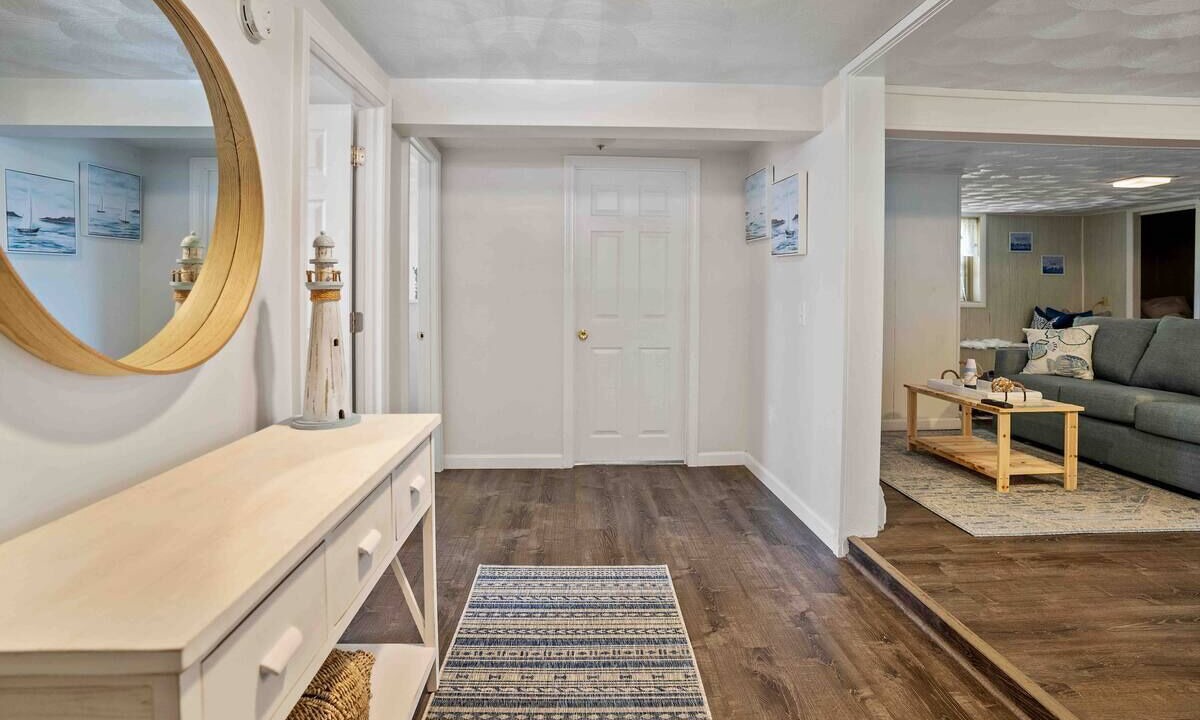 Photo of Livingroom in Point Judith