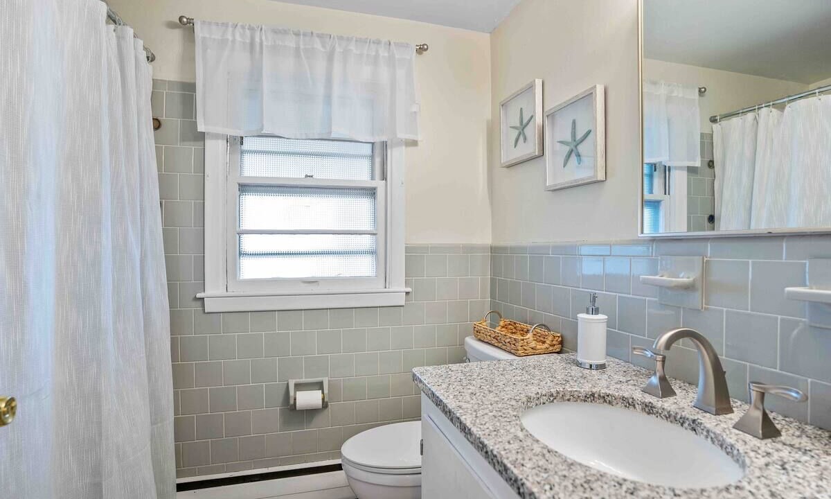 Photo of Bathroom in Point Judith