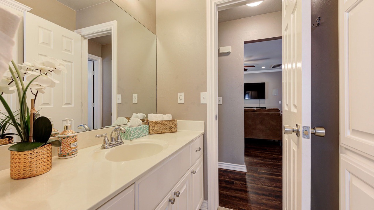 Photo of Bathroom in Del City