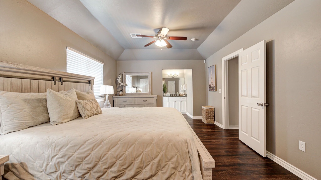Photo of Bedroom in Del City