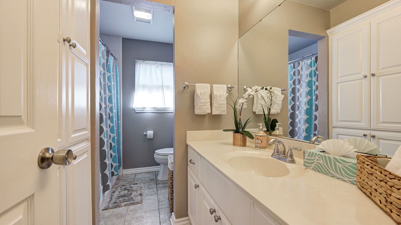 Photo of Bathroom in Del City