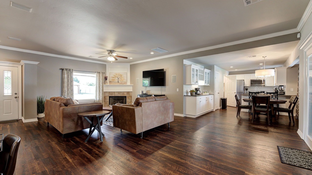 Photo of Livingroom in Del City