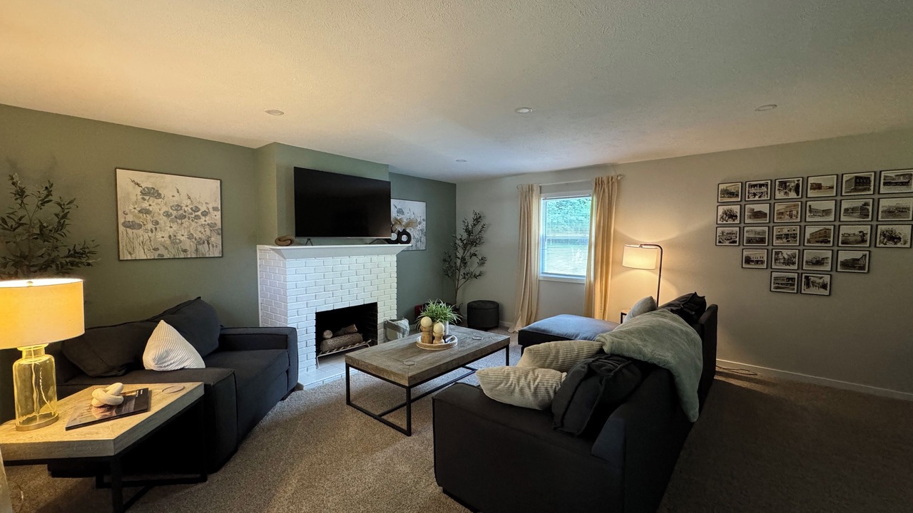 Photo of Livingroom in Ozark